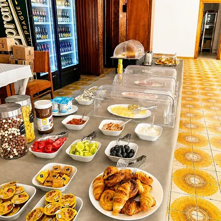 Hotel Casa Scriitorilor 2*