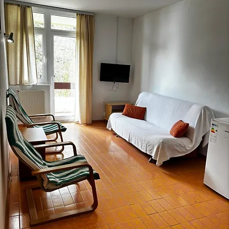 Hotel Casa Scriitorilor 2*